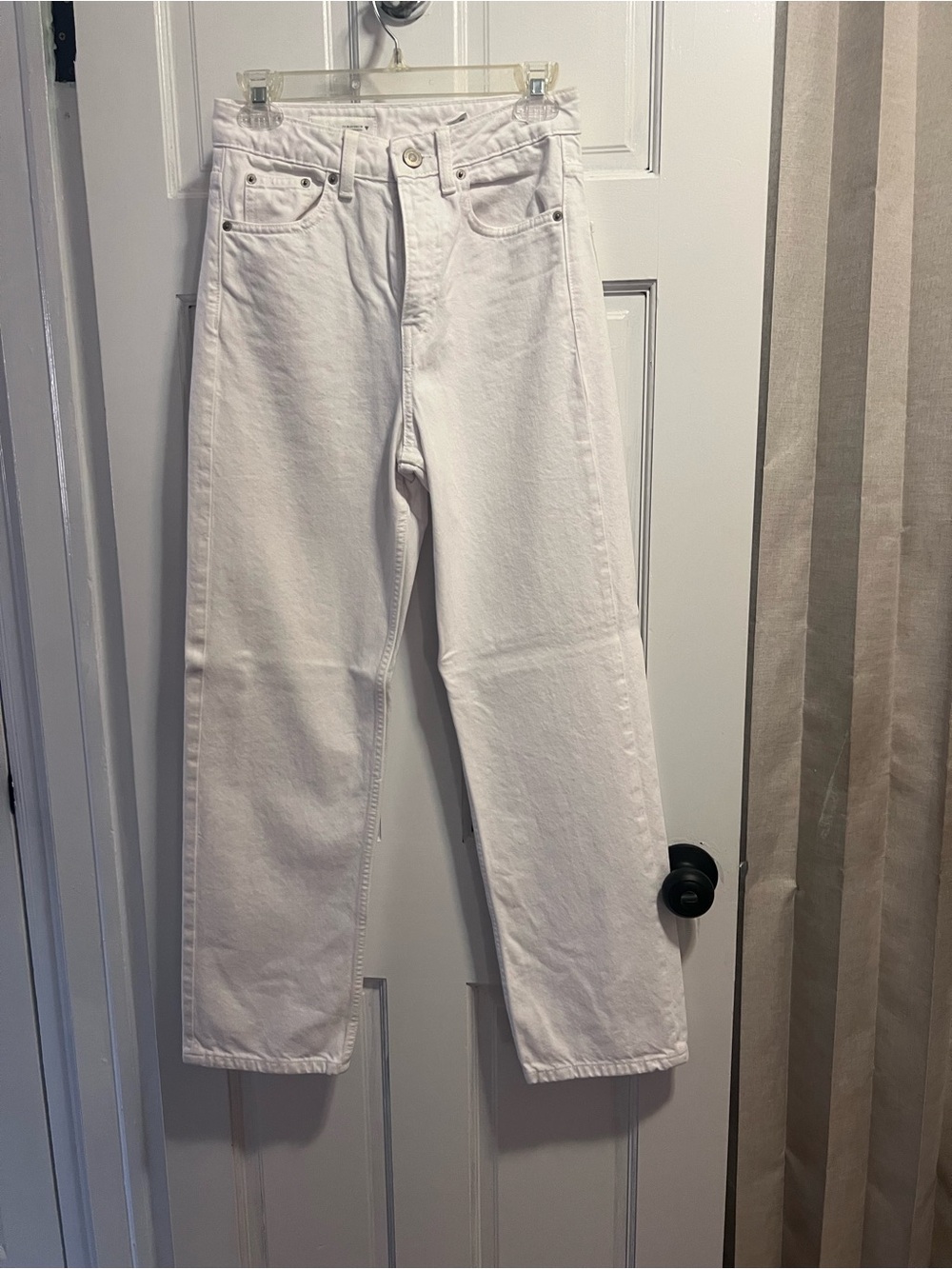 Zara White Straight-Leg Women’s Jeans